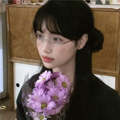 独自在夜晚的海边